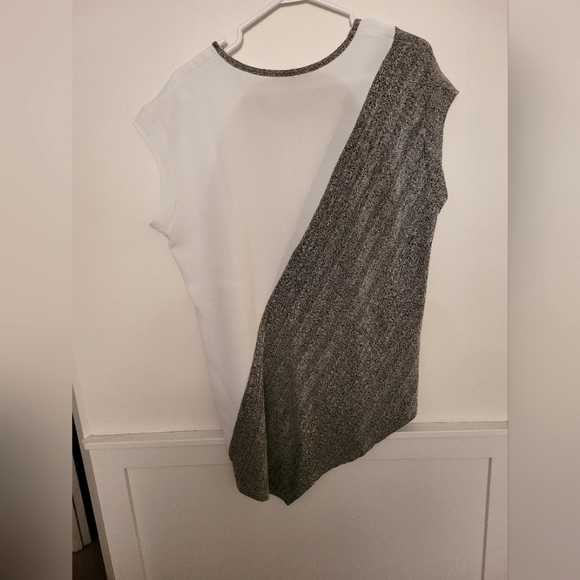 Cleo Petites L Ladies sleeveless Top. - Picture 2 of 6